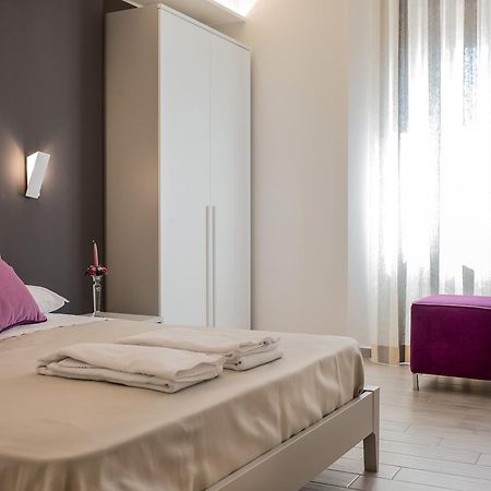 Novantanove B&B Lecce Bagian luar foto