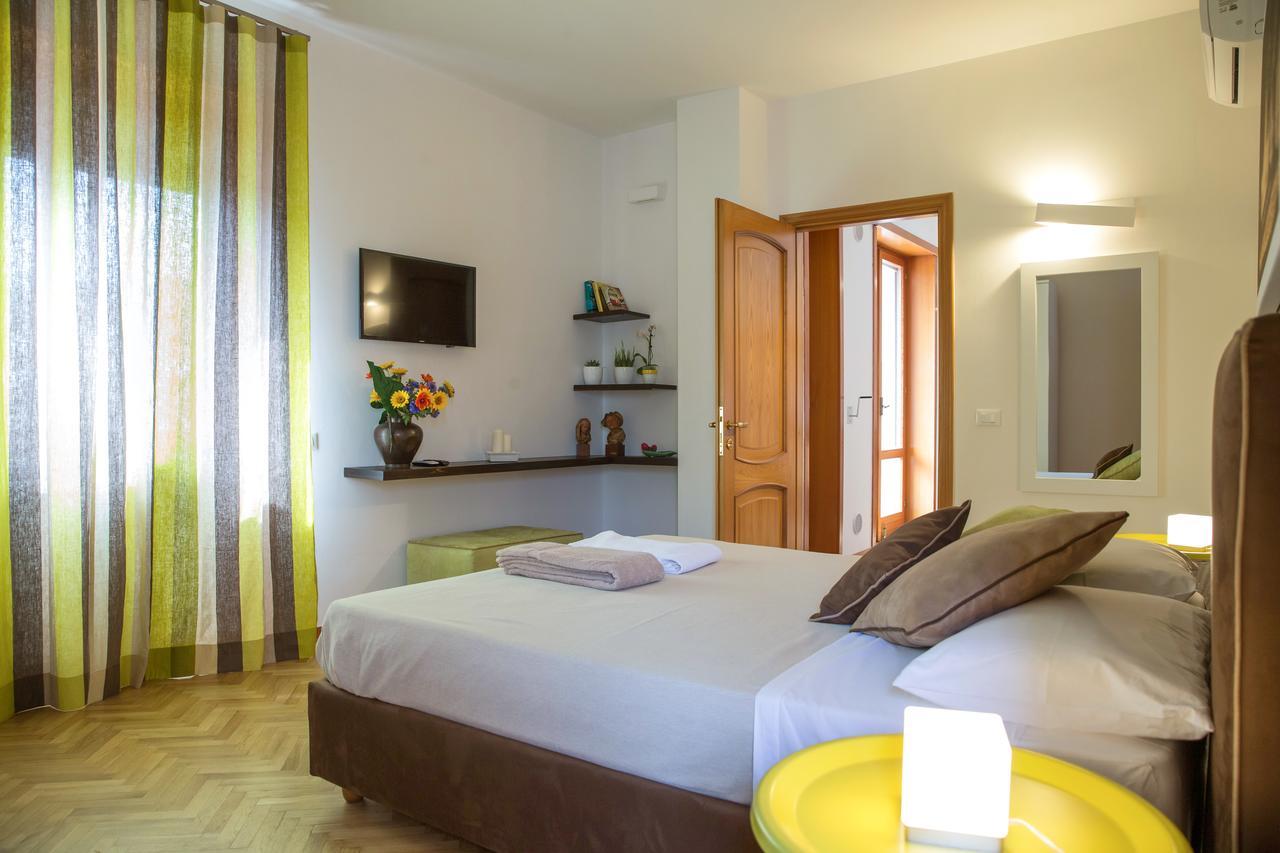 Novantanove B&B Lecce Bagian luar foto